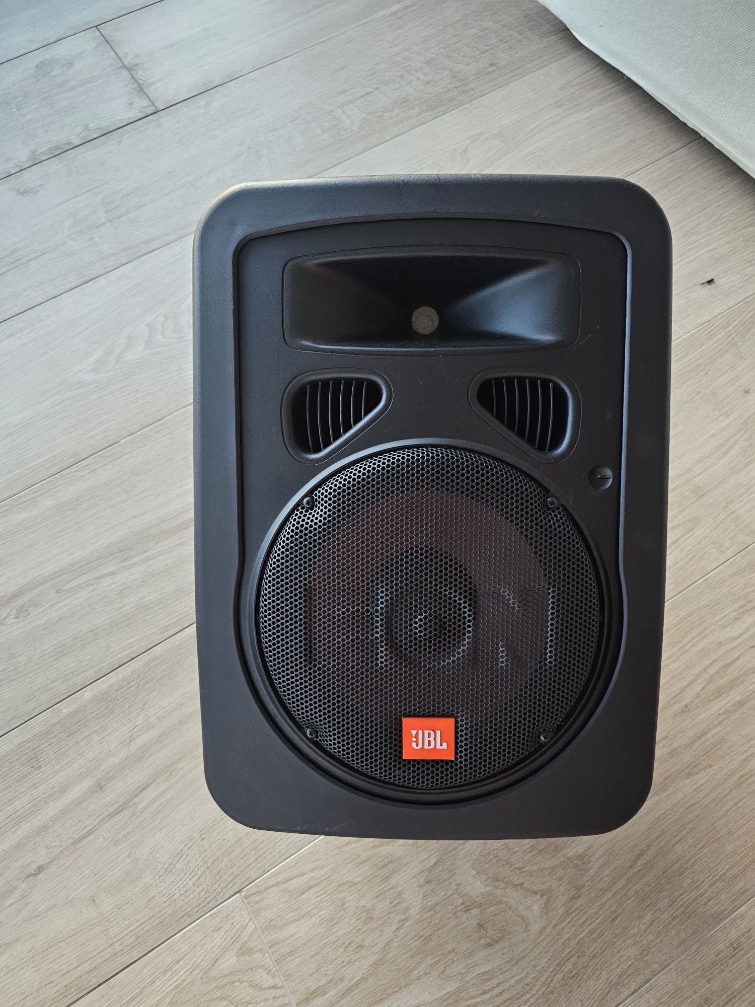 Colunas activas JBL EON10 G2 (par)