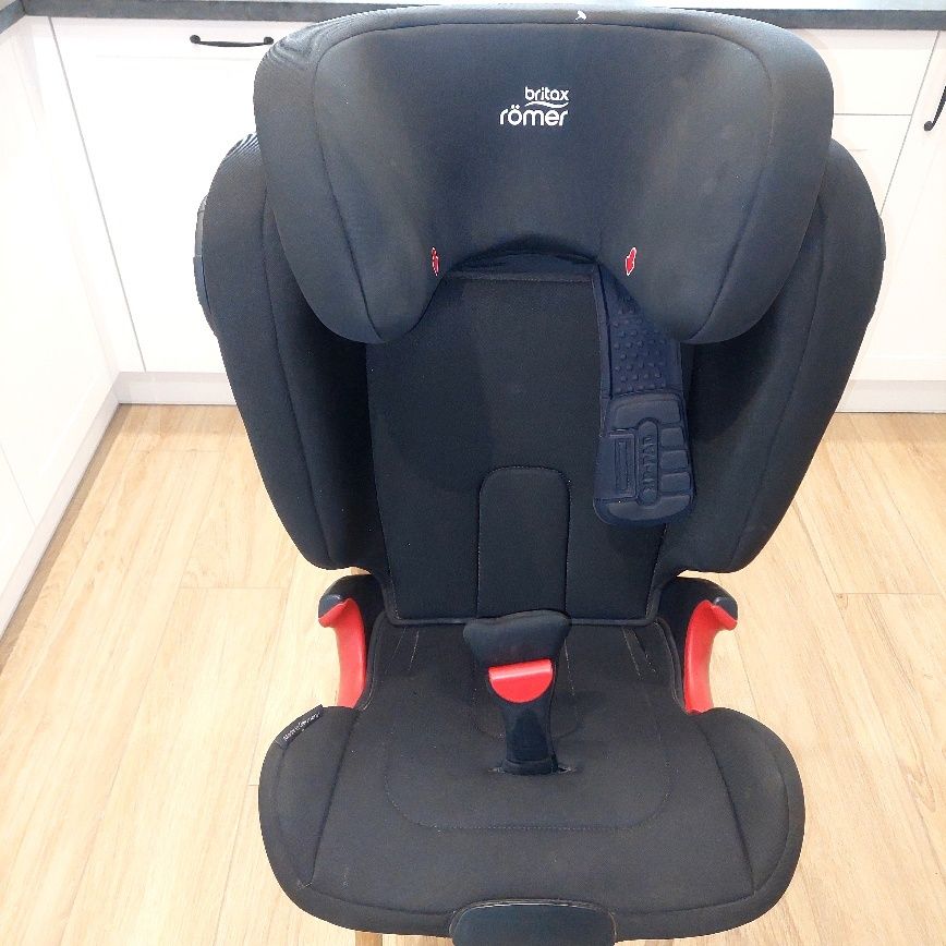 Britax Romer fotelik samochodowy Kidfix II XP Sict Black Series Cosmos