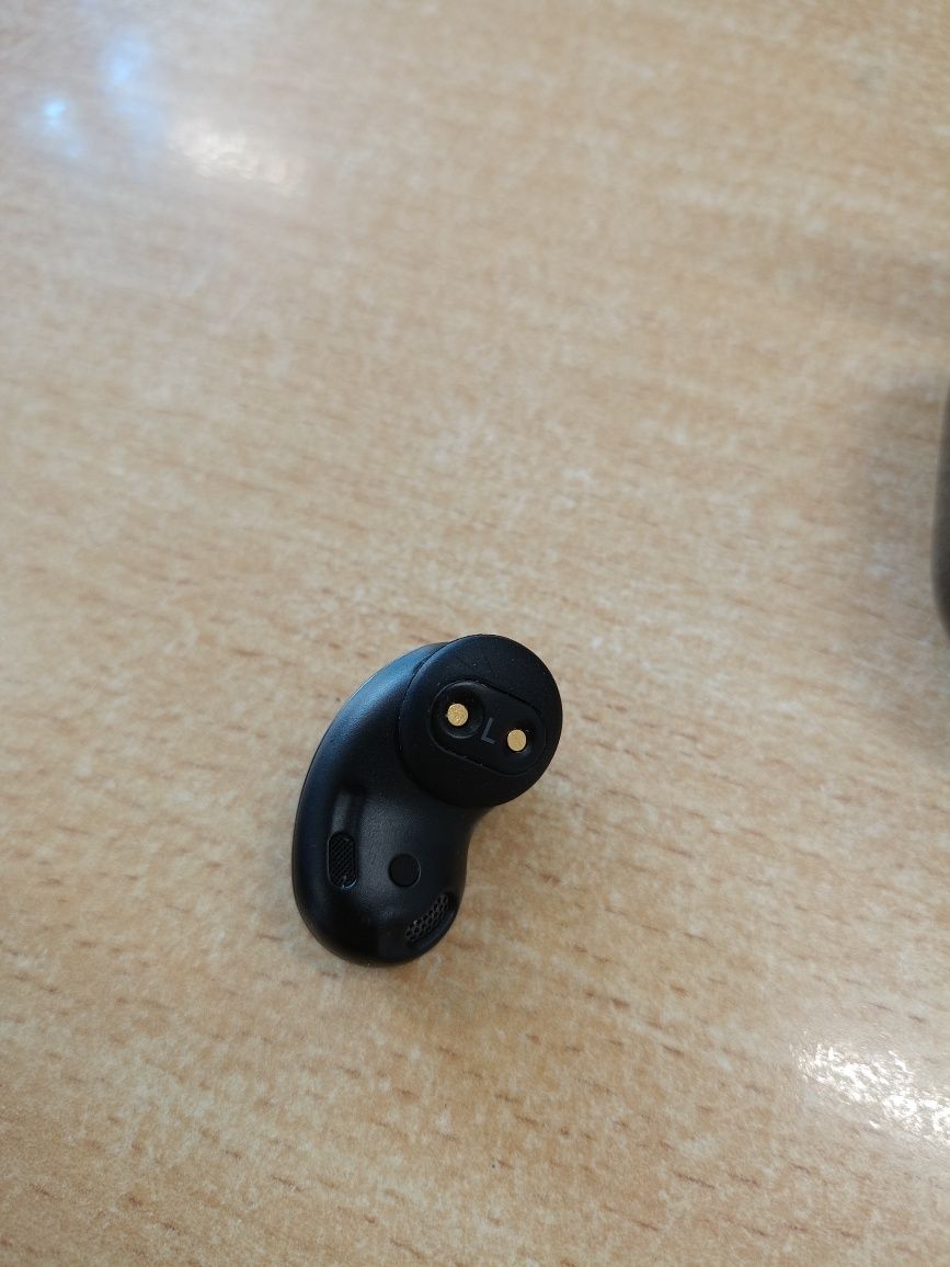 Sluchwaki bezprzewodowe Samsung Galaxy buds live