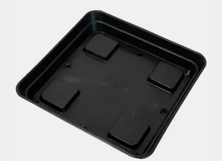 Pratos quadrados de vários tamanhos 5 uni