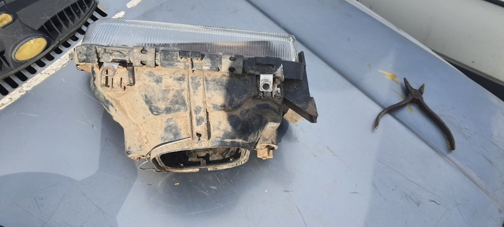 Фара оптика аскона передні решотка opel ascona