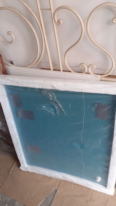 Espelho de casa de banho, 60/68cm , novo