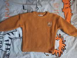 Musztardowy sweterek 104