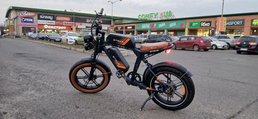 Електровелосипед Engwe M20