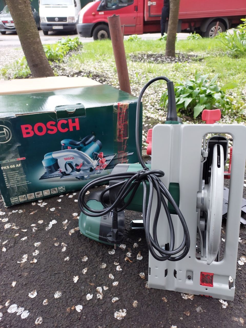 НОВА! Дискова пилка професійна Bosch PKS 66 AF