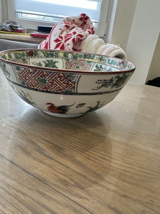 Антикварна салатниця з клеймом