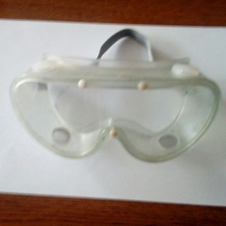 Nowe okulary ochronne