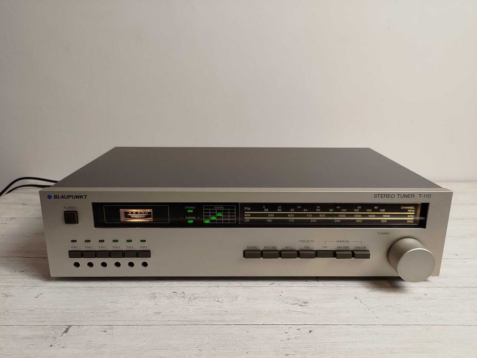 Tuner radiowy Blaupunkt T-110 RETRO (Made in Japan)