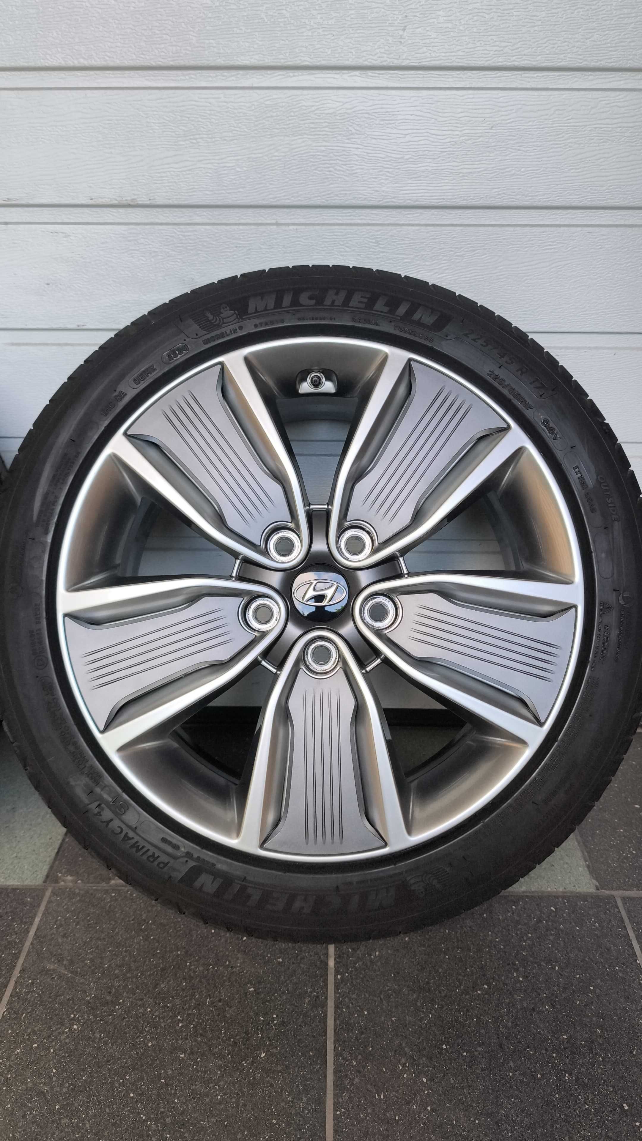 Koła 17" Hyundai i30 i30Fastback opony lato 225/45/17 5x114,3 (OL1902)