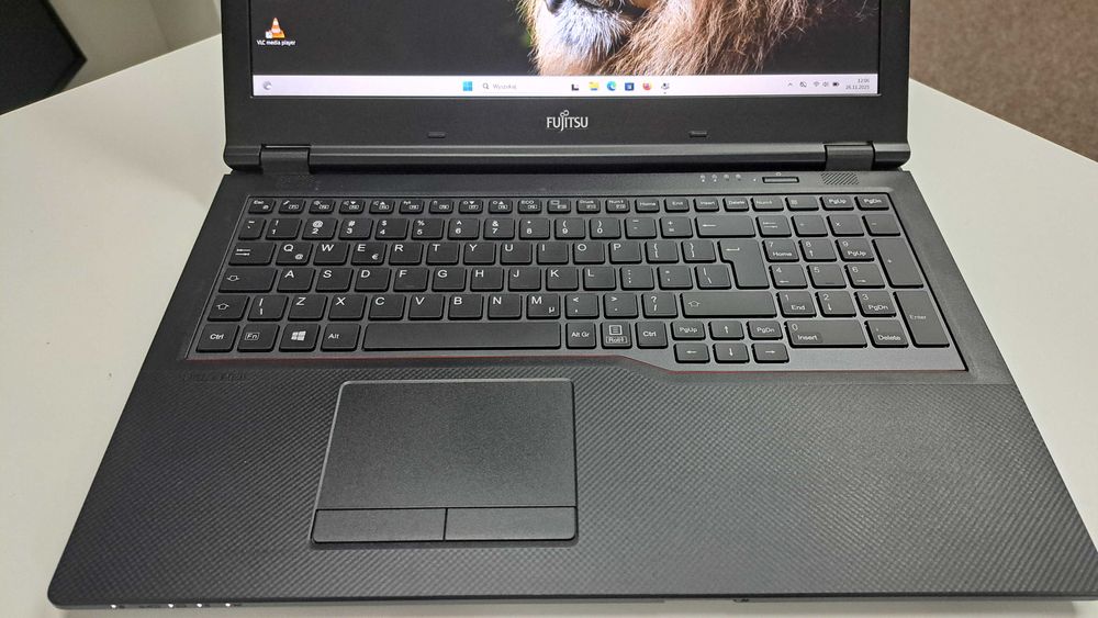 Biurowy Fujitsu LifeBook E559 15" i5-8gen 16GB 256SSD IPS FHD Klasa A