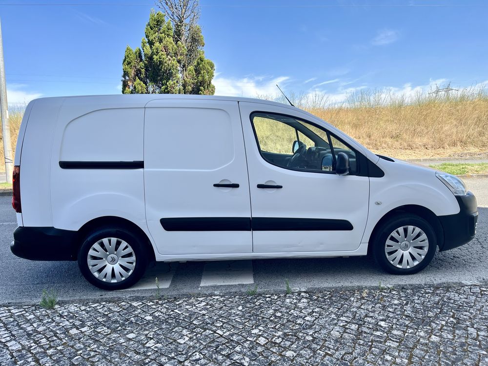Citroen Berlingo 1.6 BlueHDi 100 LONGA 3 LUGARES AC