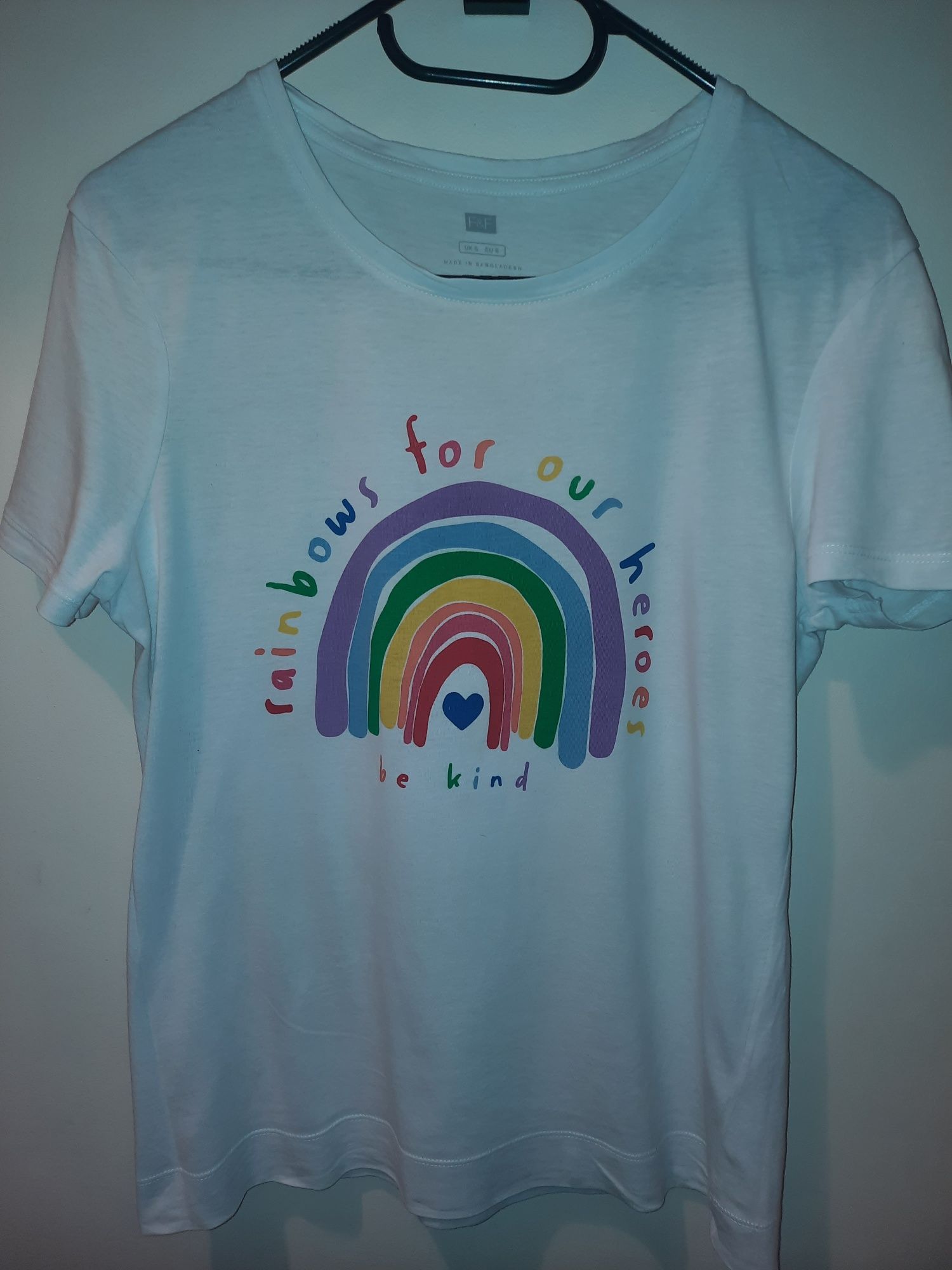 Biała koszulka T-shirt tęcza rainbow F&F S