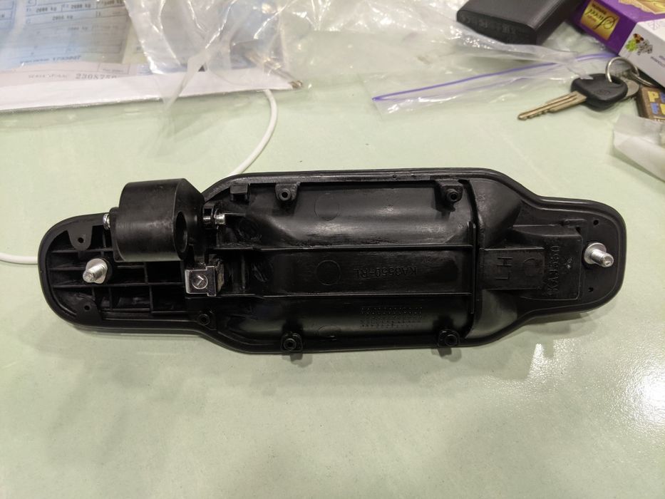 Ручки дверні зовнішні з хромом та без нові на Кіа Соренто