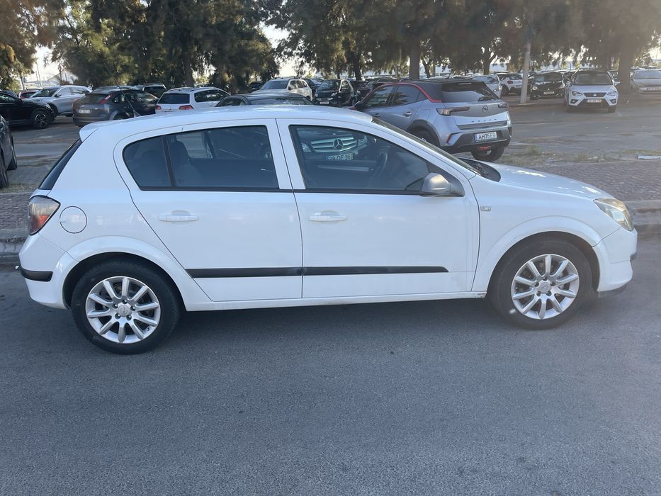 Opel Astra H Hatchback 1.3 CDTI (90cv)
