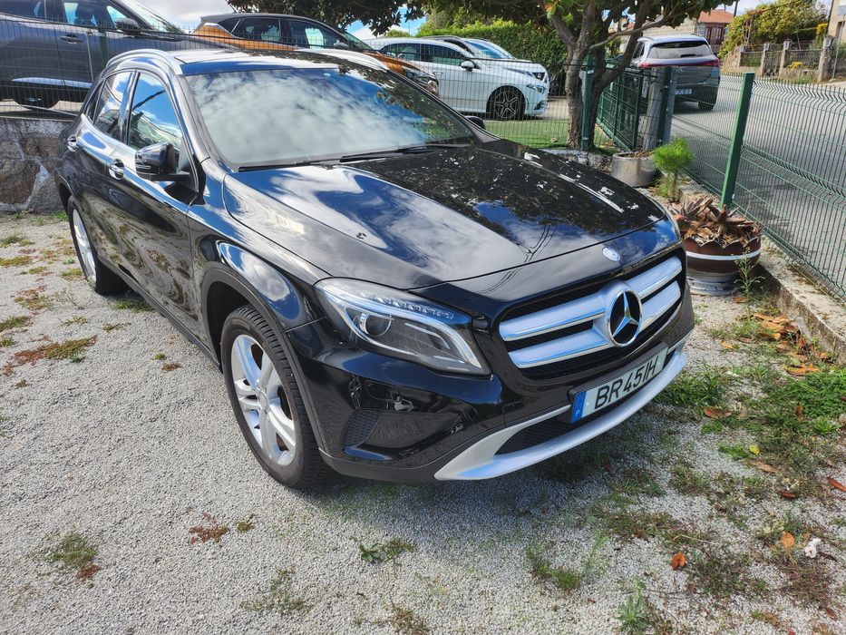 Mercedes-Benz GLA 180 (CDI) d Style C/ Teto Panoramico