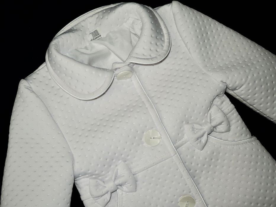 Śliczny biały płaszcz kurtka 74 chrzest  3-6 święta