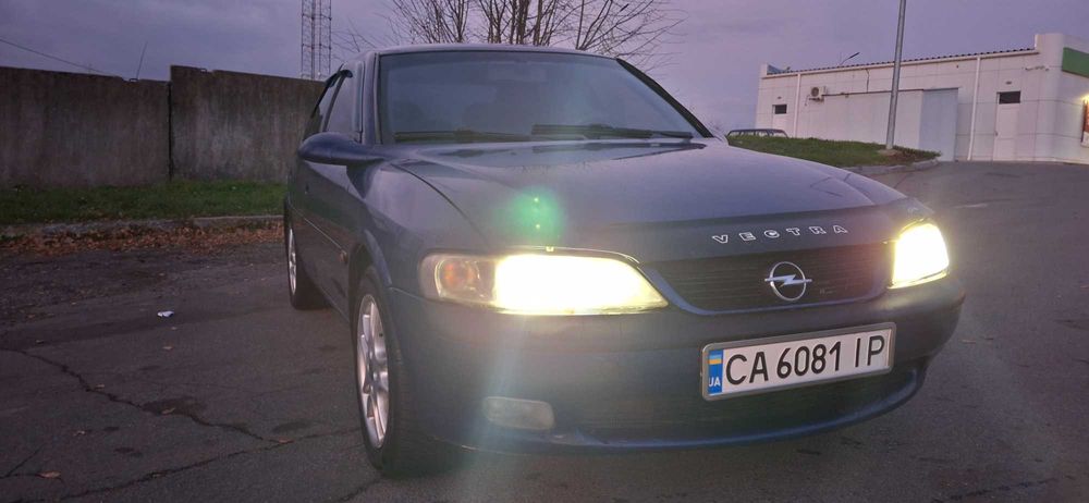 Оpel Vectra 1.8 L