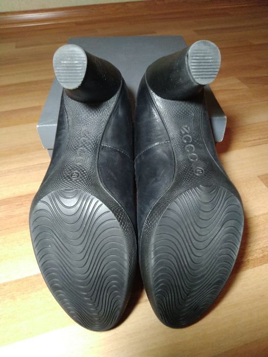 Женские черные туфли ECCO SCULPTURED 75, 27 см по стельке, 41 размер