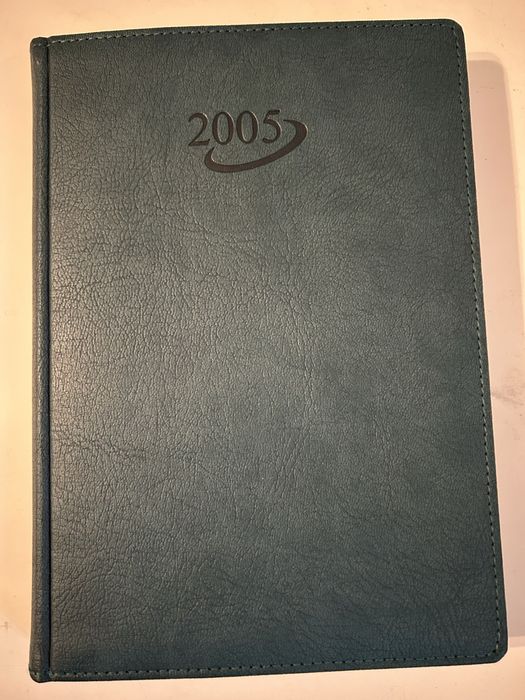 Продам ежедневники прошлых годов и блокноты А4