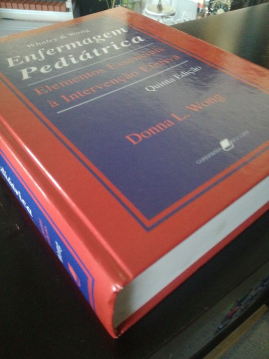 Livro técnico de enfermagem e pediátrica