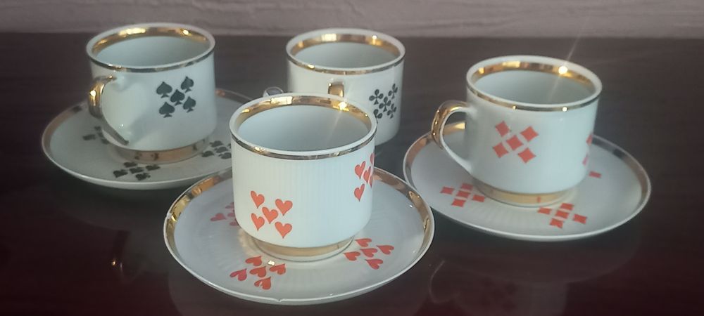 Brydżowy  kplet do kawy