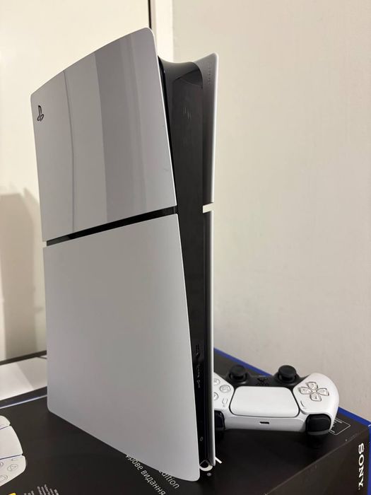 Sony PlayStation 5 Slim Digital Edition 1TB