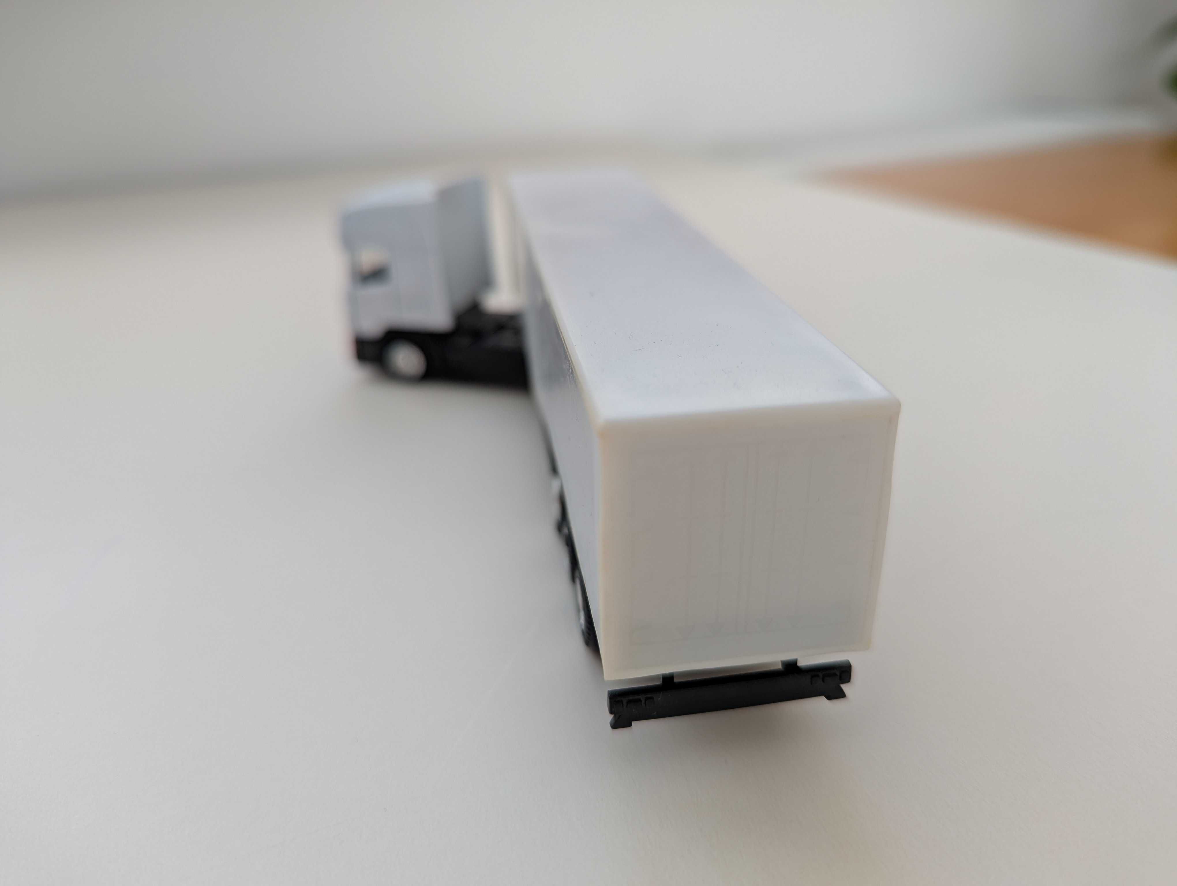 Model ciężarówki Scania ERDINGER – kolekcjonerski 1:87