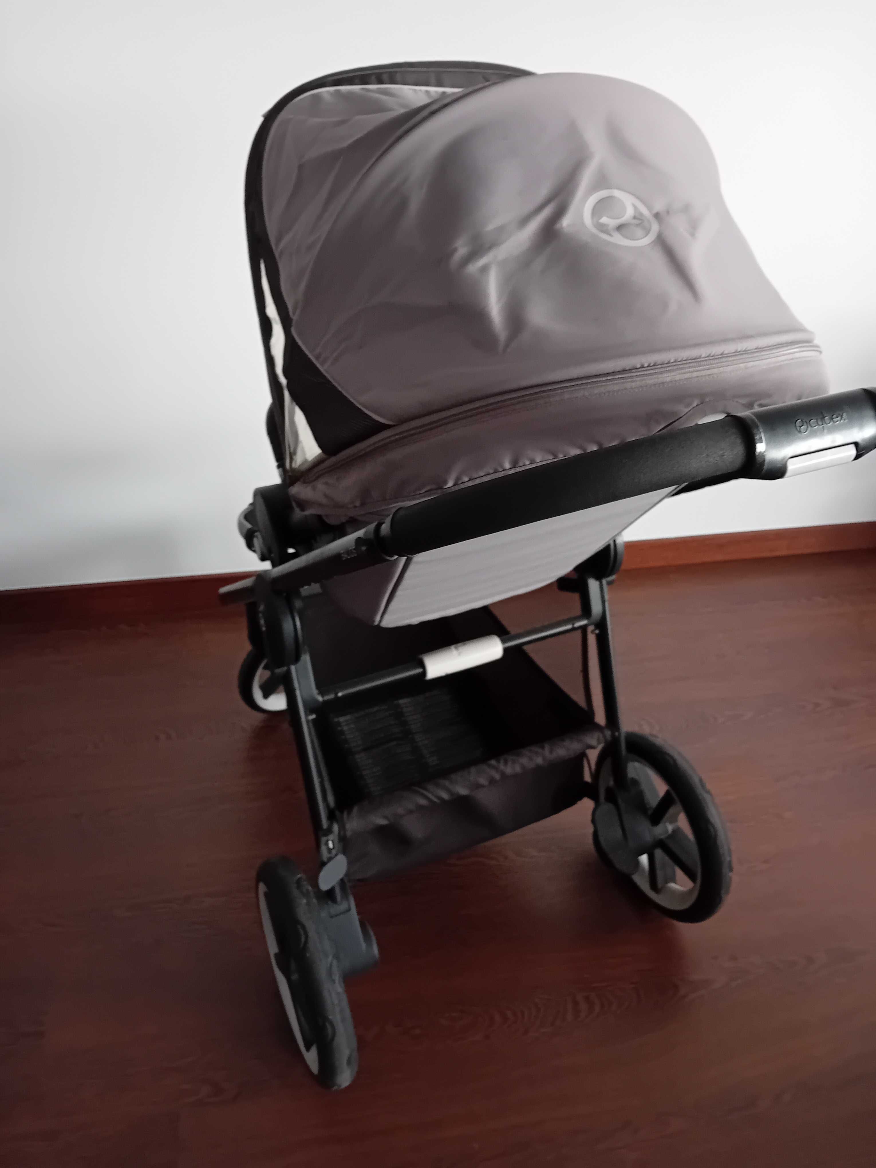 Babycoque e carrinho de passeio cybex
