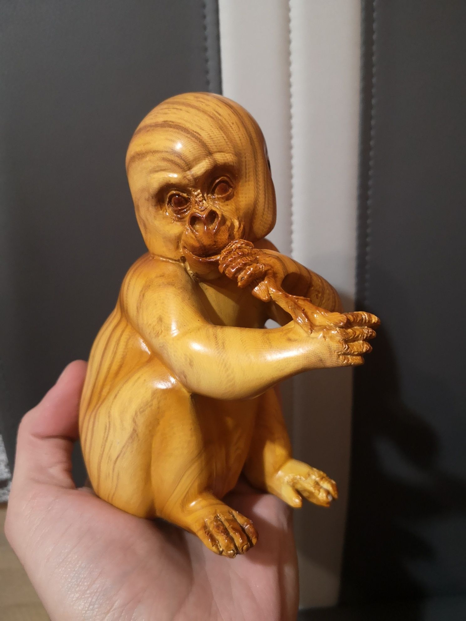 "Baby Gorilla" model z żywicy, figurka, figura, małpka, goryl