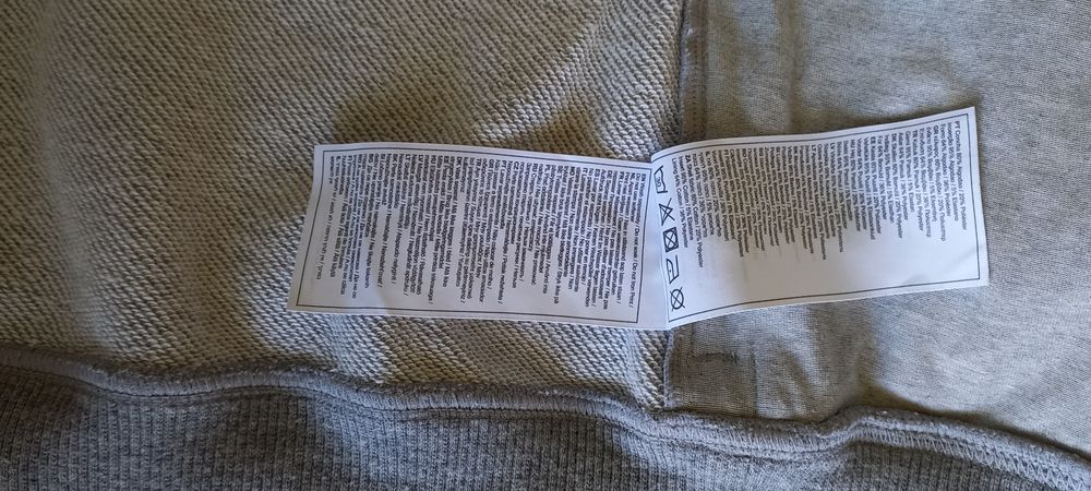 Жилетка безрукавка  Asics женская