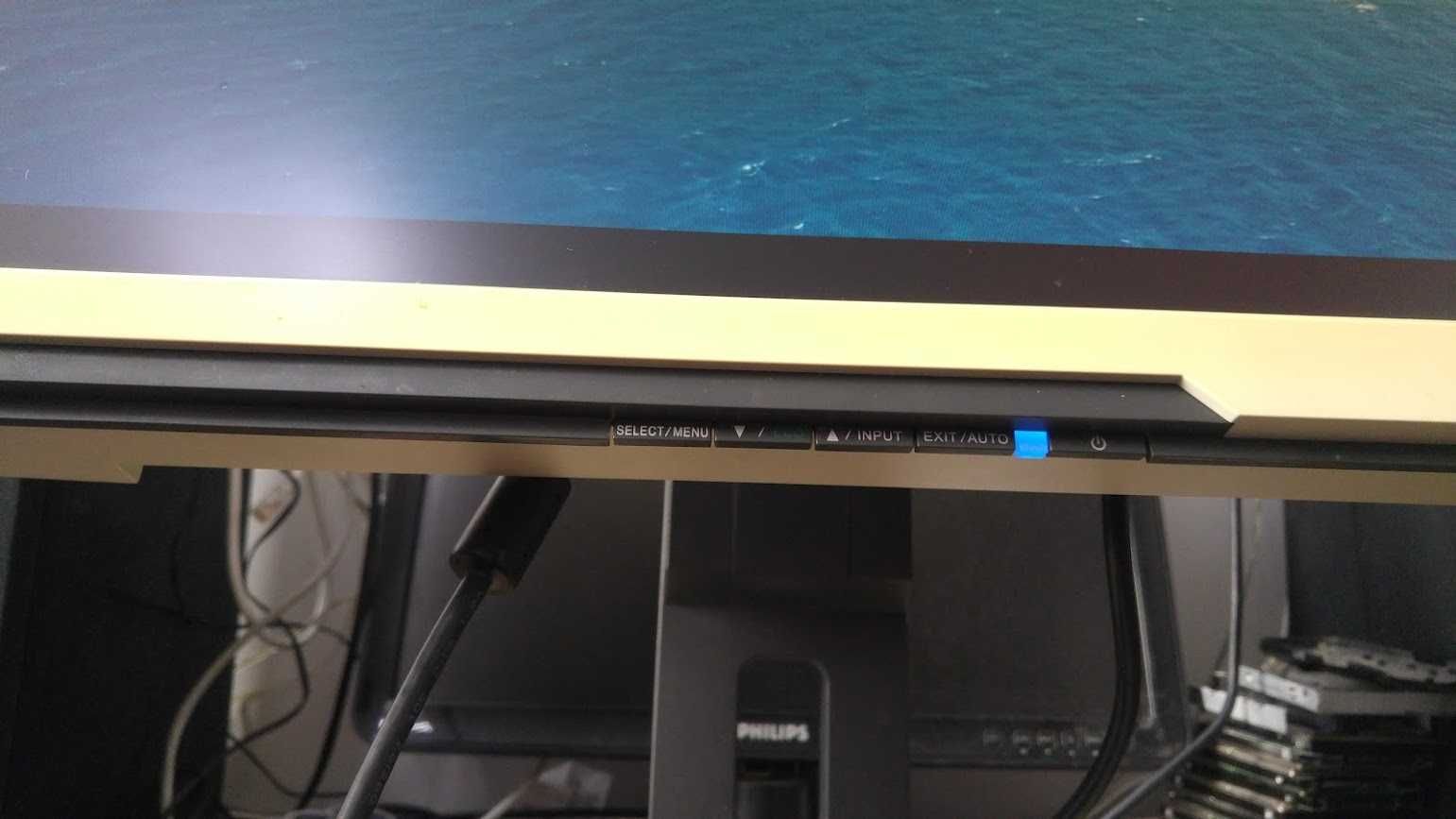 Монітор 24    Fujitsu Siemens P24W-5 ECO