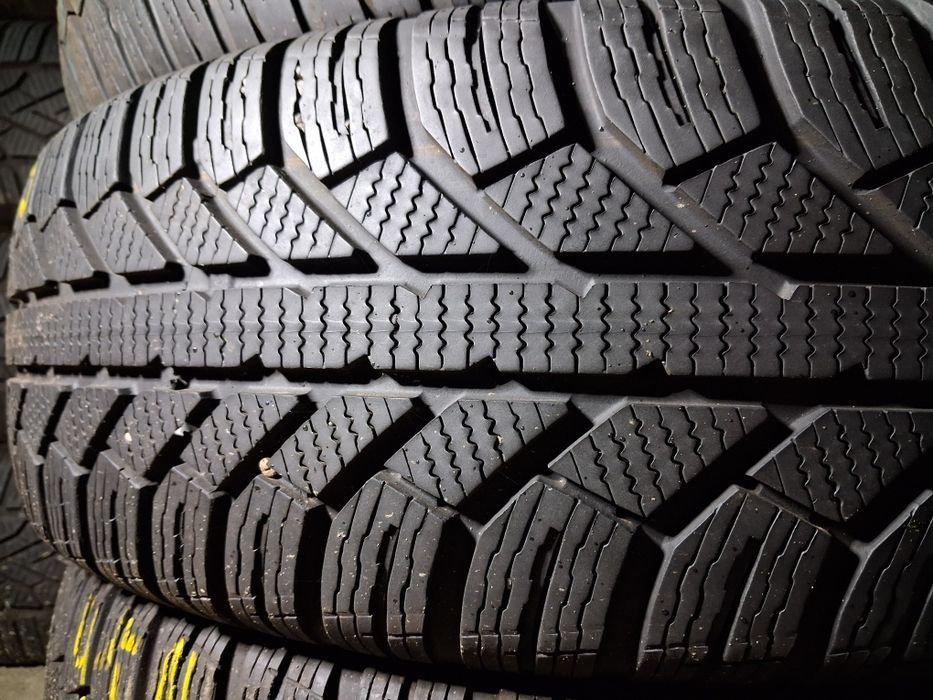 215/70 R16 Semperit Master grip 2