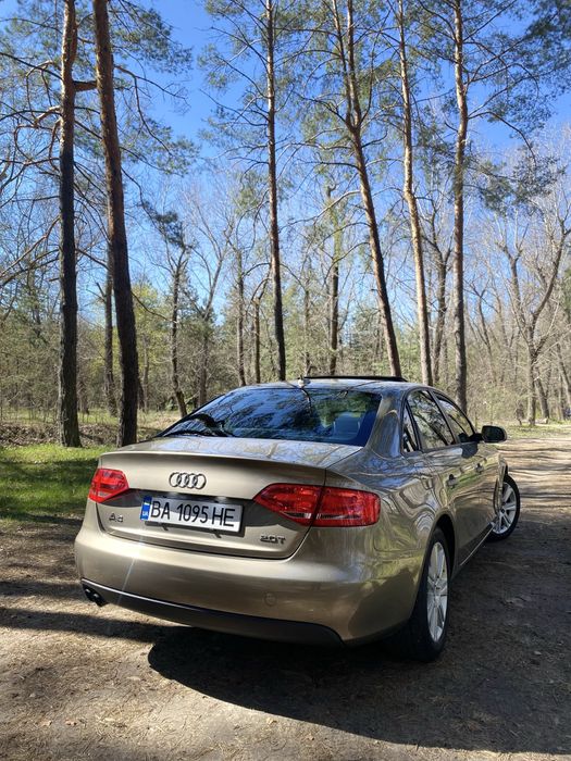 Audi a4 b8 2010г