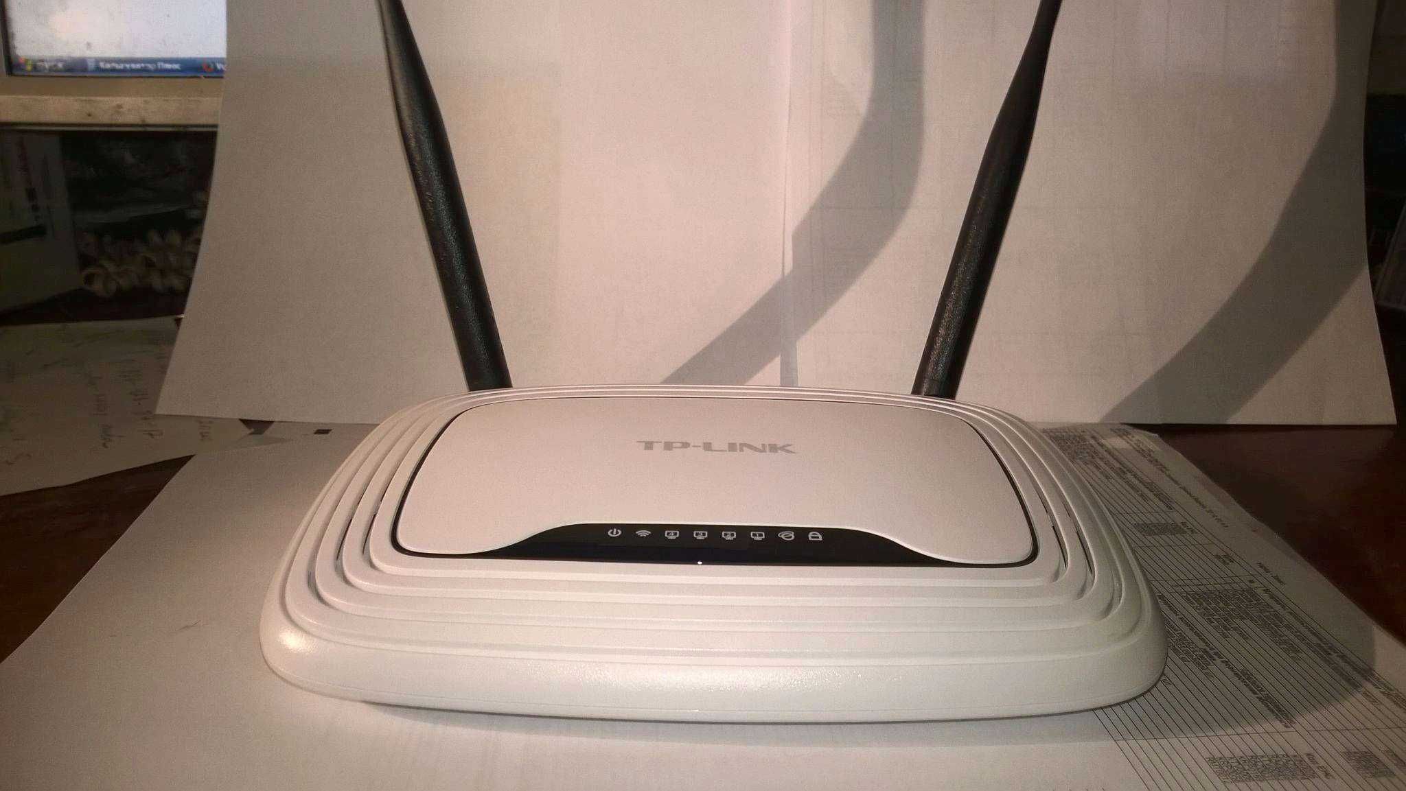 Роутер\Маршрутизатор\ TP-Link TL-WR841N+блок питания .Отличный сигнал