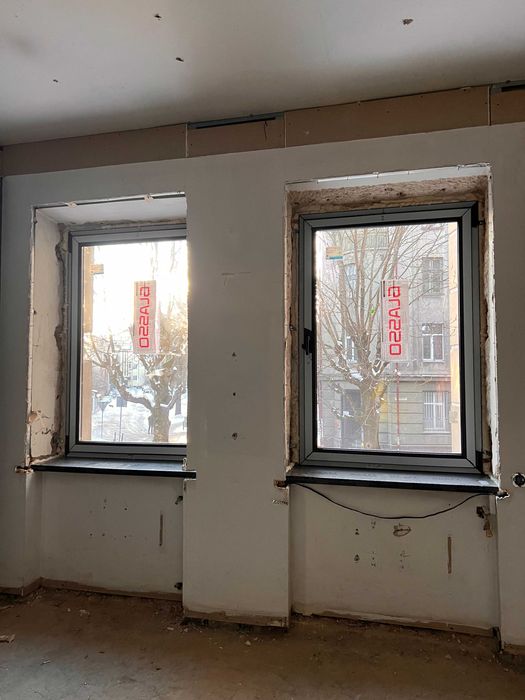 Продаж комерційного приміщення центр 2150 кв.м