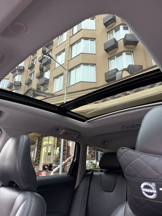 Volvo XC60 2015 року