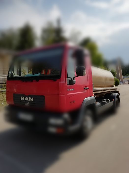 Выкачка канализации выгребных ям туалетов. Доставка технической воды.