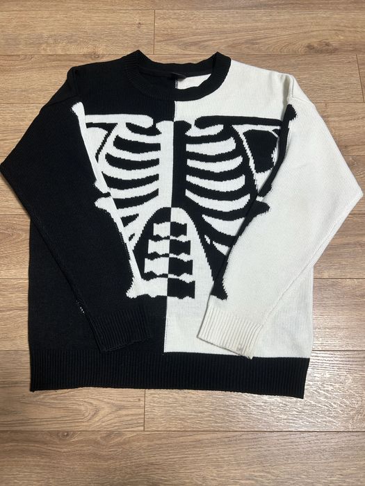 Светр скелет,жіночій,розмір S