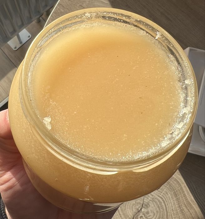 Справжній Український Чистий Мед із Власного Вулика, Без Хімії та ГМО