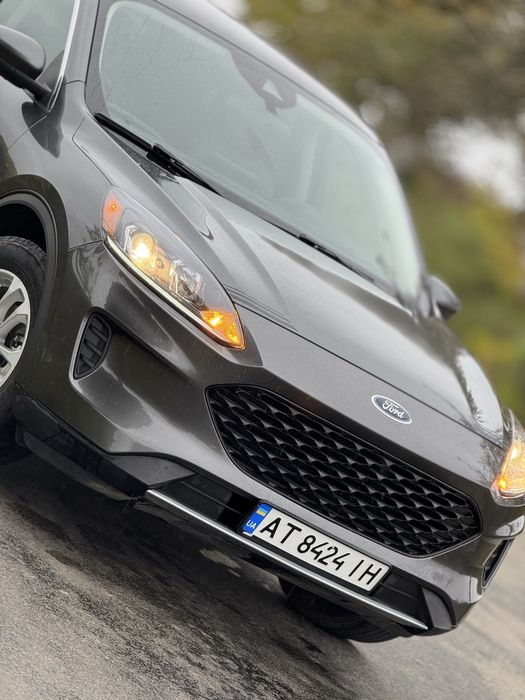 Ford Escap 2020 року