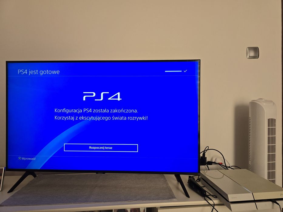 PlayStation 4 860GB plus Pad