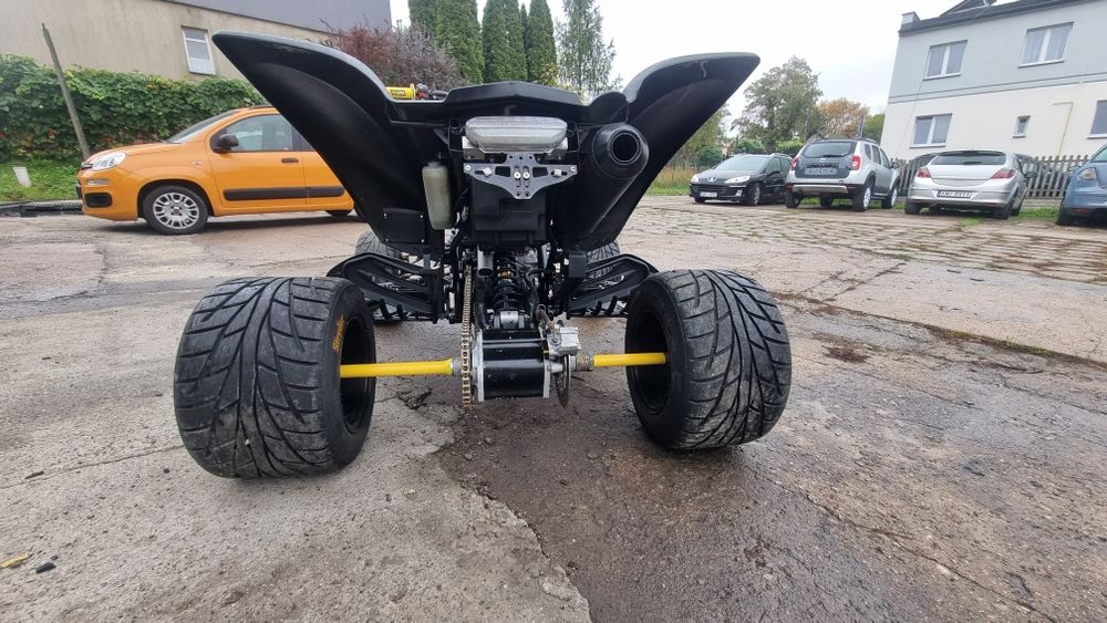 Yamaha raptor 660
