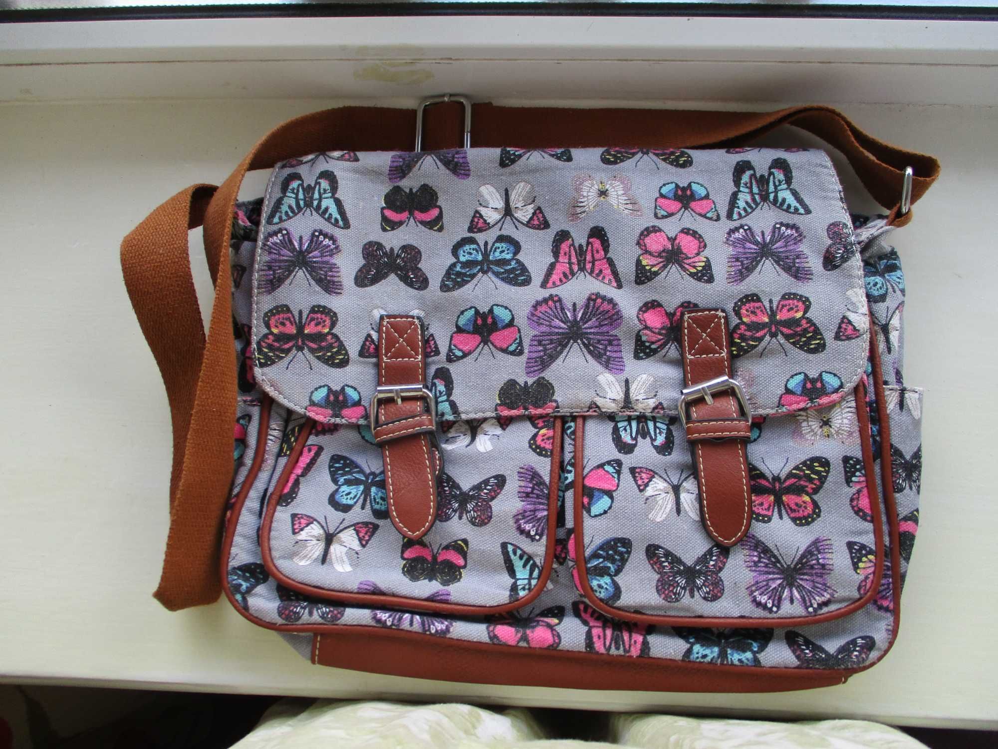 Замечательная сумка с бабочками Англия