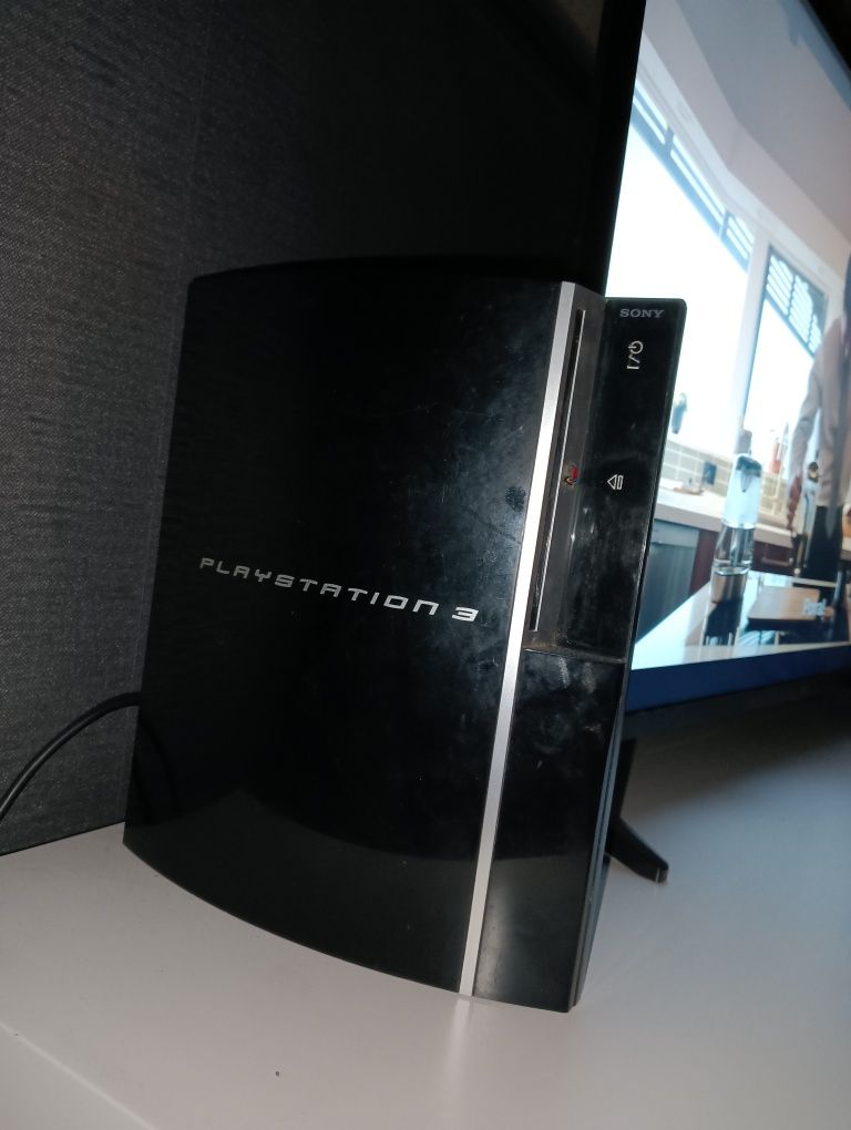 PlayStation 3 fat  DISCO 80 GB + COMANDO UNIVERSAL NOVO + 1 JOGO