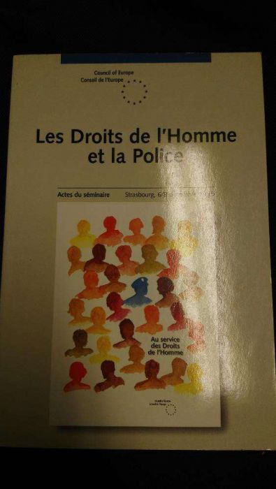 Les Droits de l'Homme et la Police