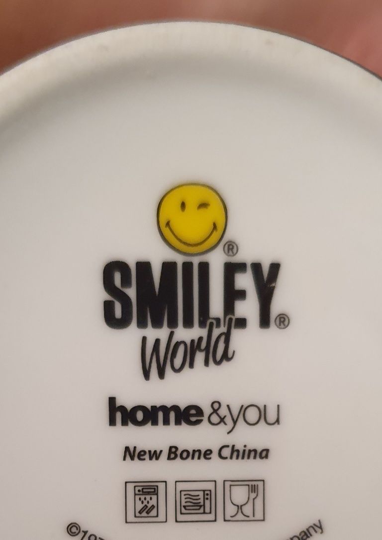 Zestaw kubków Smiley World nowy w pudełku świetny na prezent