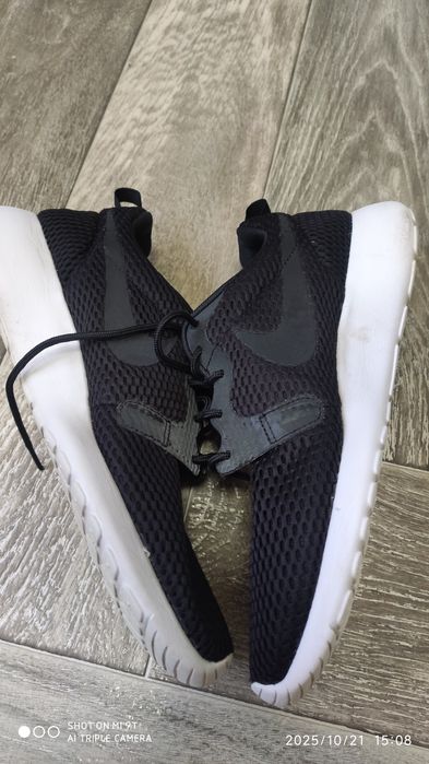 Чоловічі кросівки