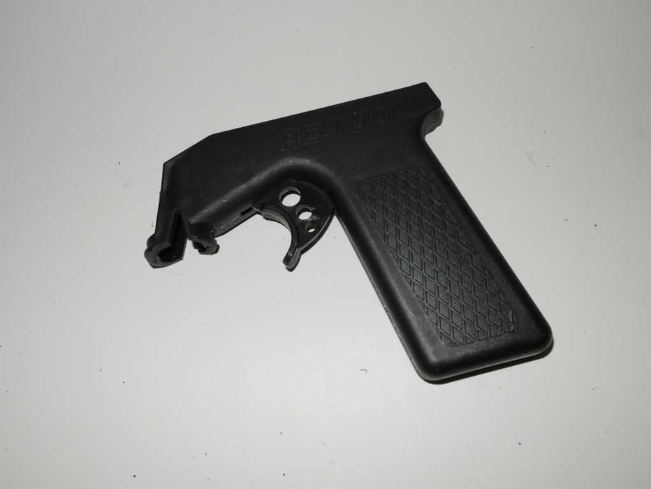 Uchwyt ze spustem do sprayów Tamiya