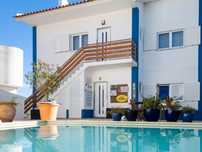Moradia V8 com piscina e jardim na Foz do Arelho (Costa de Prata)