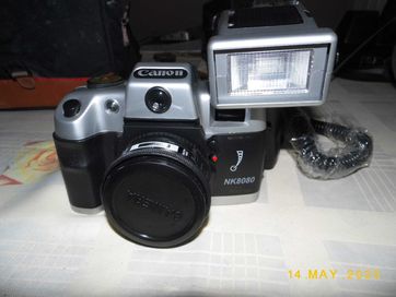 Canon NK 8080 + lampa